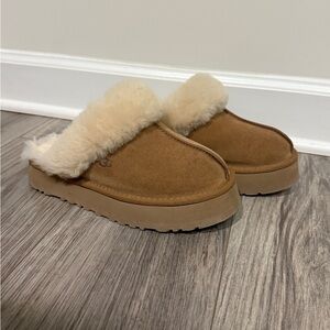 Platform UGG Women’s Size 7